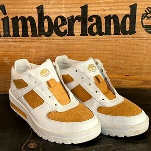 Men’s 8 Timberland Sneakers